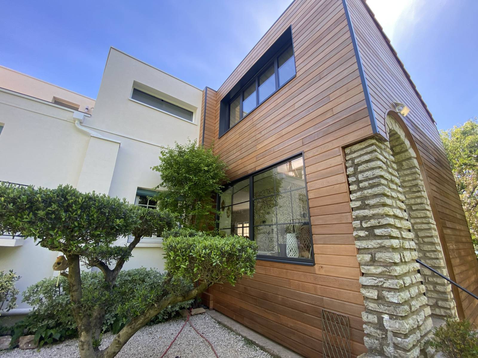 Retour sur Nos Surélévations et Extensions en Ossature Bois Réalisées en 2023