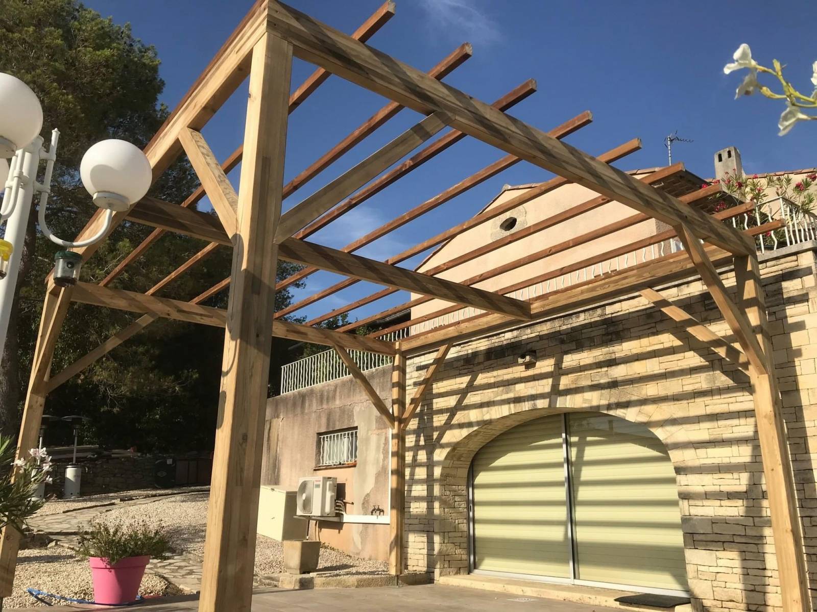 Construction de maison individuelle en ossature bois à Nîmes et le Gard (30)
