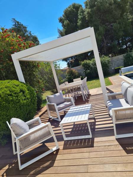 Constructeur de terrasse en bois dans la région de Montpellier méditerranée dans l'Hérault et le Gard, réalisation de votre devis 