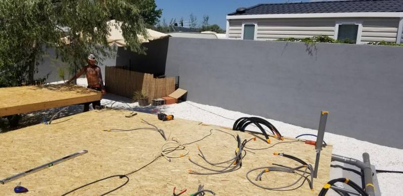 Création d'un plancher pour une extension en ossature bois dans la région de Montpellier Occitanie, bassin de thau