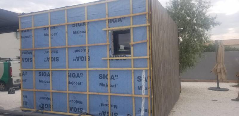 Création d'une pièce de vie supplémentaire grâce à l'ossature bois dans la région de Montpellier Occitanie dans l'Hérault à Frontignan