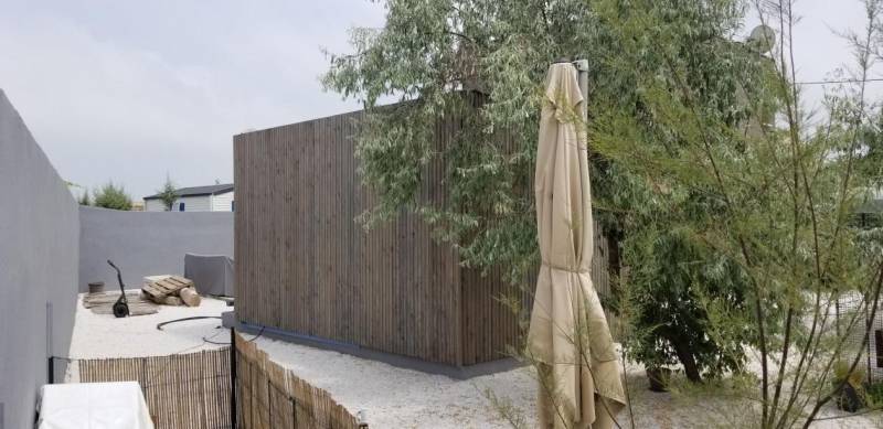 Fabrication et pose d'une extension de jardin en ossature bois proche de Montpellier dans l'Hérault