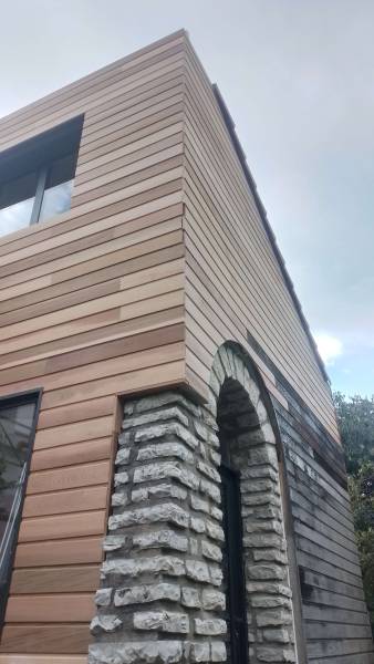 Présentation d'une surélévation de villa sur les hauteurs de Sète