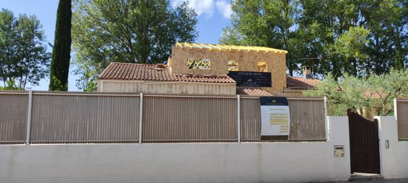 Jour 5 : Pose de la fermette sur la surélévation bois