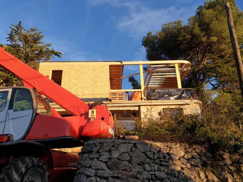 Maison en bois écologique sétoise, réalisée par des constructeurs de Maisons bois dans l'Hérault, respectueuse de l'environnement