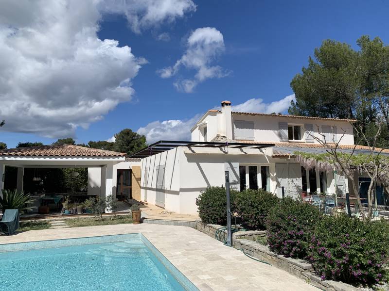 étapes de construction d'une surélévation en ossature bois dans l'Hérault proche de Montpellier