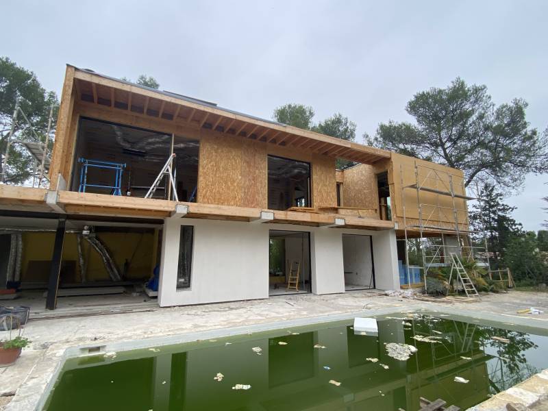 Fabrication d'un agrandissement de maison en bois proche de Montpellier