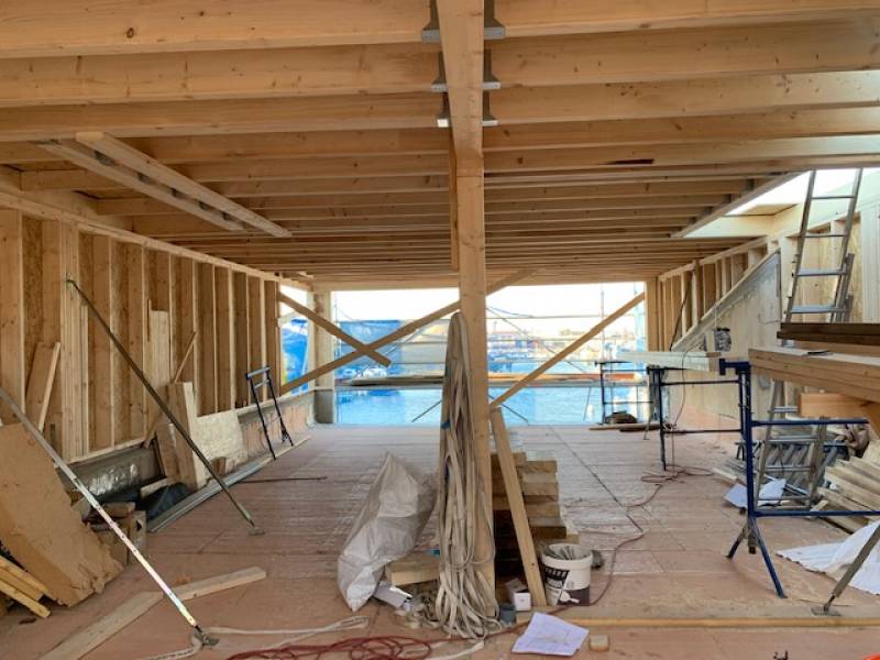 Etapes de construction d'une surélévation en ossature bois proche de Montpellier au grau du roi dans le Gard 30