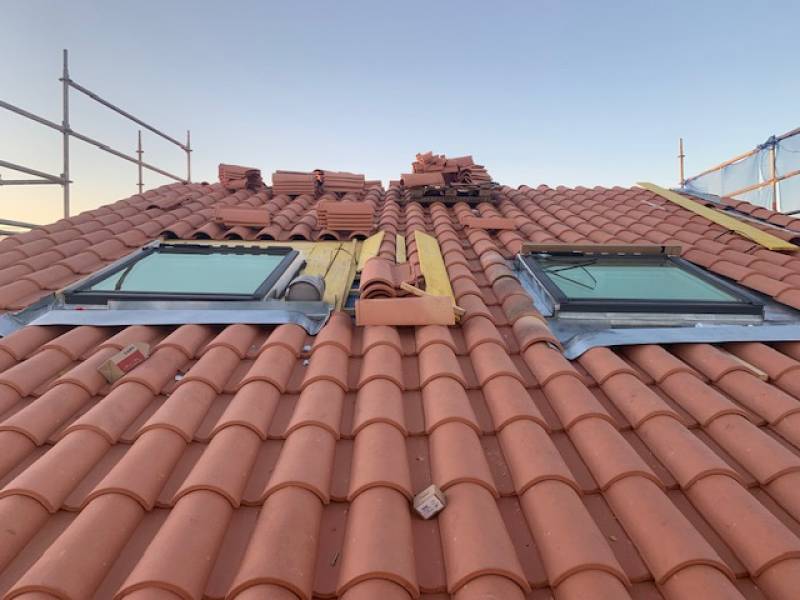 Toiture et Velux d'une surélévation en ossature bois proche de Montpellier Hérault