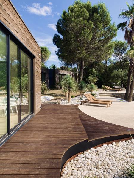 Terrasse en bambou proche de Montpellier