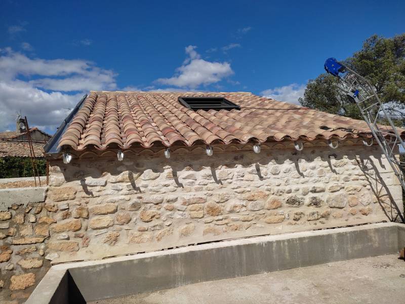 Rénovation de toiture proche de Montpellier Occitanie par des couvreur charpentier