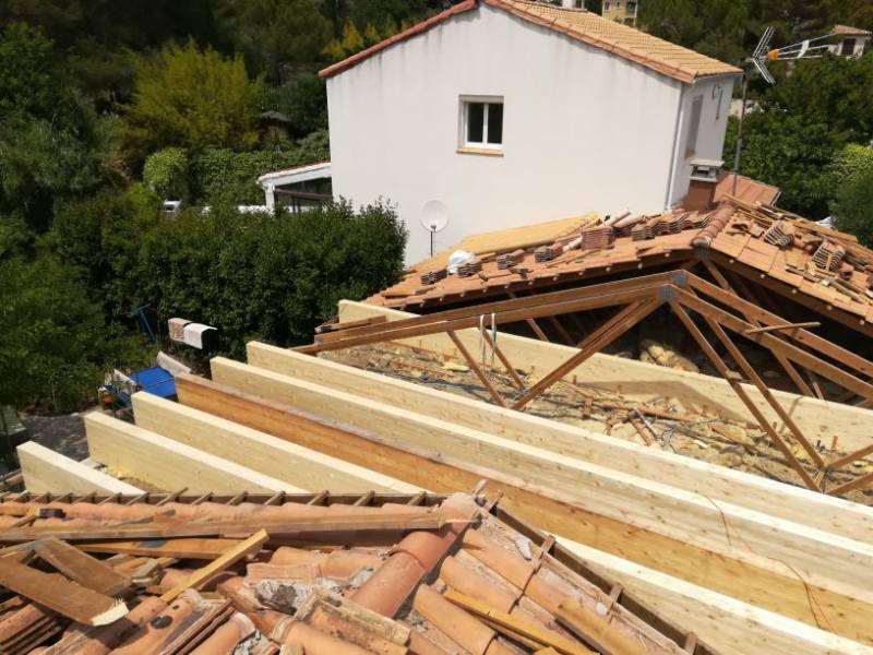 Obtenir un tarif personnalisé pour la construction d'une surélévation en ossature bois proche de Montpellier occitanie