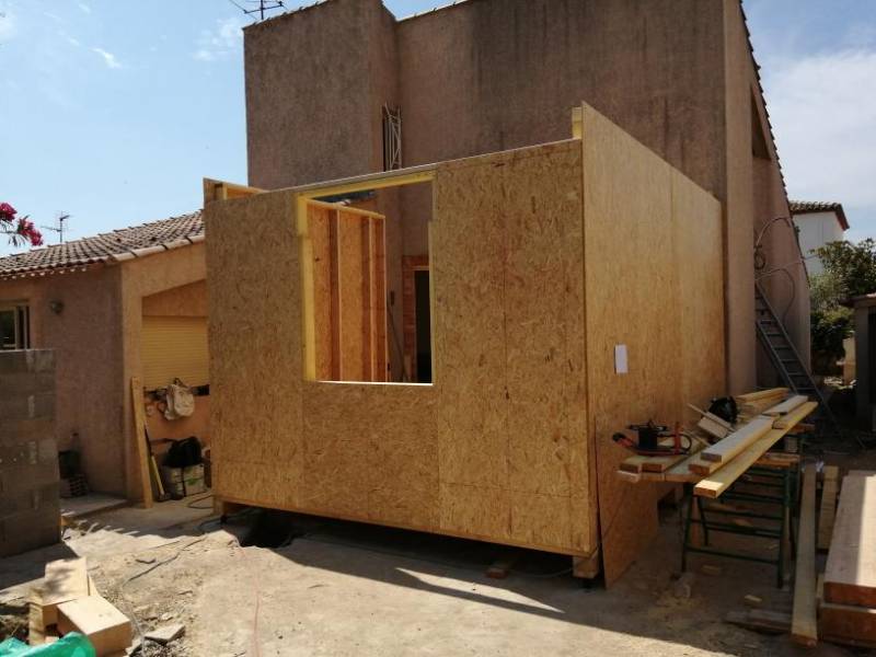 Réalisation d'une extension bois réalisée par des professionnels du bâtiment ossature bois proche de Montpellier Hérault (34)