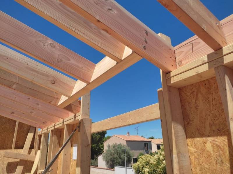 UNIVERS BOIS Constructeur de Maison individuelle en ossature bois proche de Montpellier, chantier de Lattes réalisé par notre équipe en juin et juillet 2021