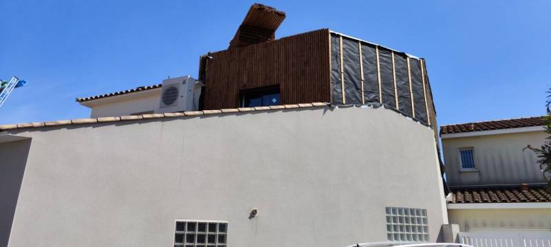 Projet de Surélévation par UNIVERS BOIS : Esthétique et Fonctionnalité