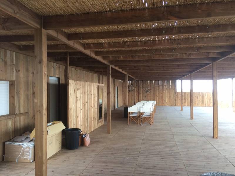 faire un devis pour pergola et terrasse en bois réalisés sur la plage de la grande motte par des professionnel dans l'Hérault (34) région Occitanie